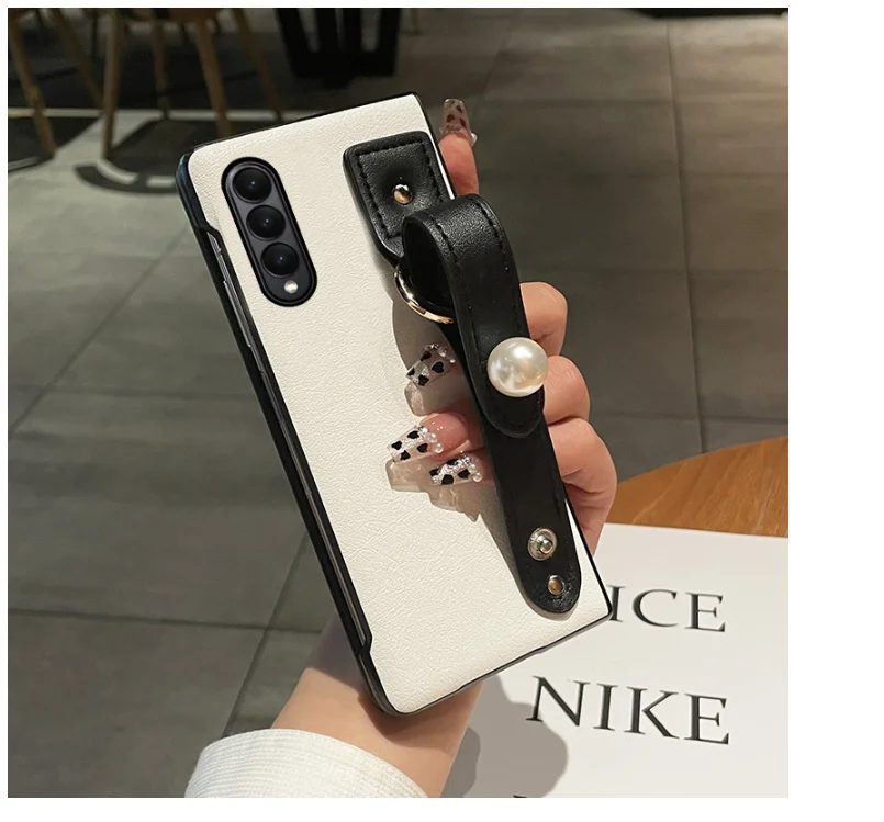 DIY Luxury Leopard Print Bracelet Pearl Strap Leather Case For Samsung Galaxy Z Fold4 Case for Galaxy Z Fold 5 Case Z Fold 3 2 1