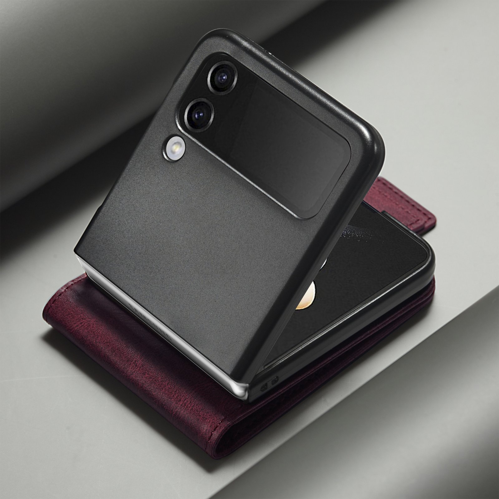 Folding Leather Cover For Samsung Galaxy Z Flip 3 4 Flip4 Flip3 5G Magnetic Protective Cards Solt Wallet Bag Business Phone Case